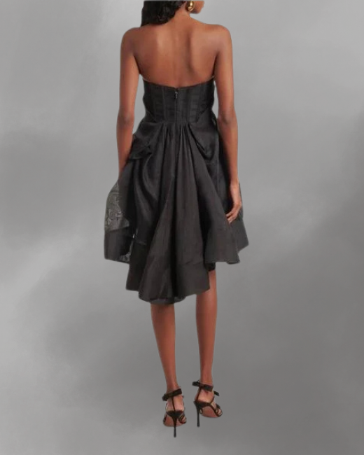 NOIR AIR – Light. Sculpted. Effortlessly Bold.