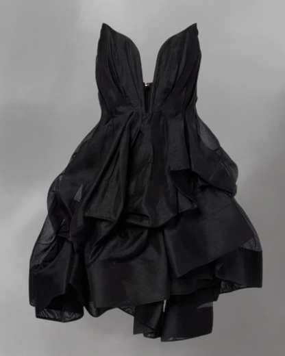NOIR AIR – Light. Sculpted. Effortlessly Bold.
